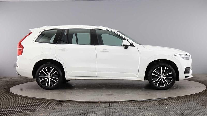 Used Volvo XC90 Momentum 2022 White SUV