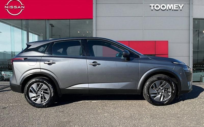 Used Nissan Qashqai Acenta Premium 140 HP (102 kW) 2022 Grey SUV