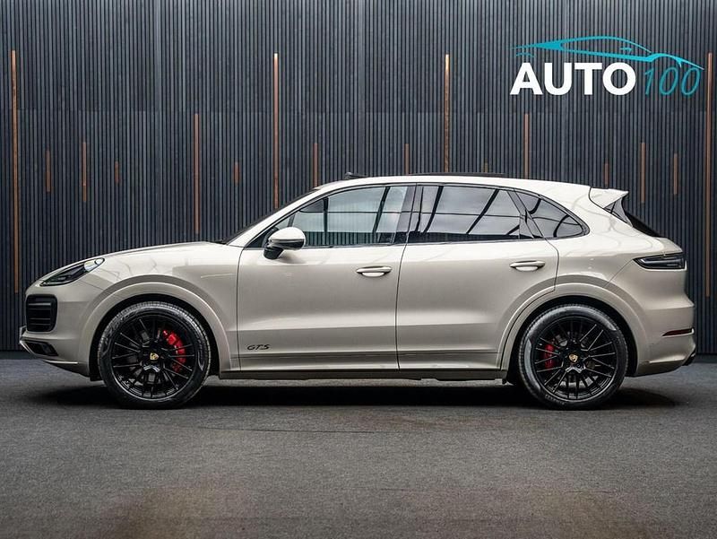 Usado Porsche Cayenne 2023 Bege SUV