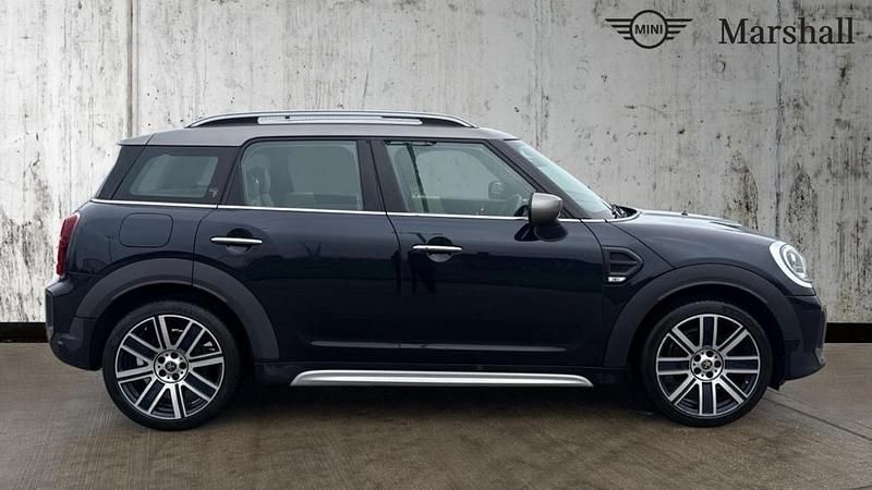 Used Mini Cooper Countryman Comfort 136 HP (100 kW) 2022 Enigmatic black metallic SUV