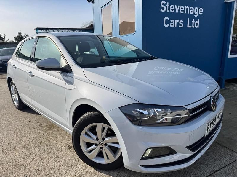 Used VW Polo SE 95 HP (69 kW) 2019 Silver Hatchback