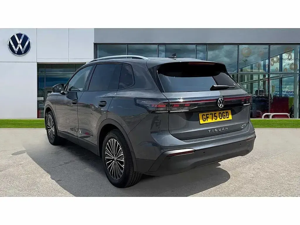 Used VW Tiguan Match 150 HP (110 kW) 2025 Dolphin grey metallic SUV