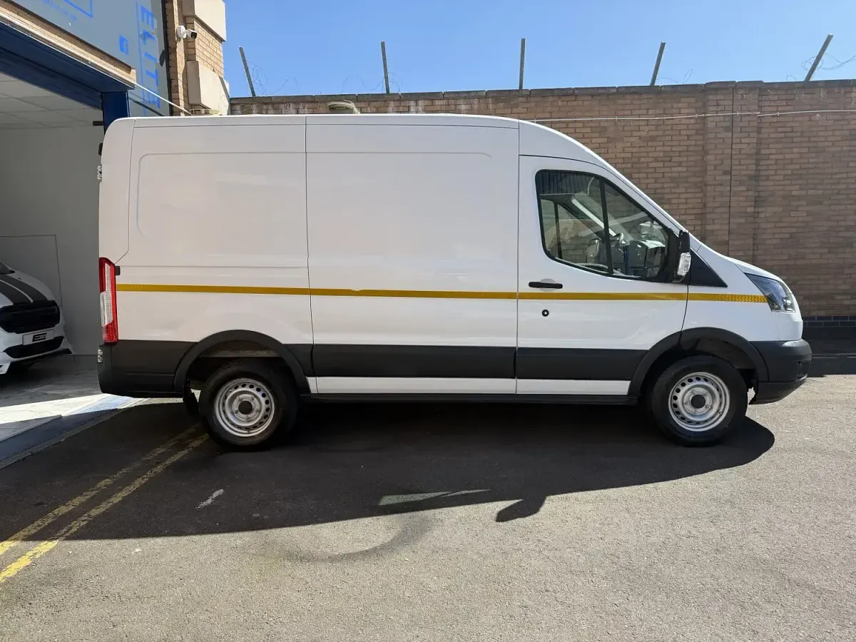 Used Ford Transit 130 HP (95 kW) 2018 White Van