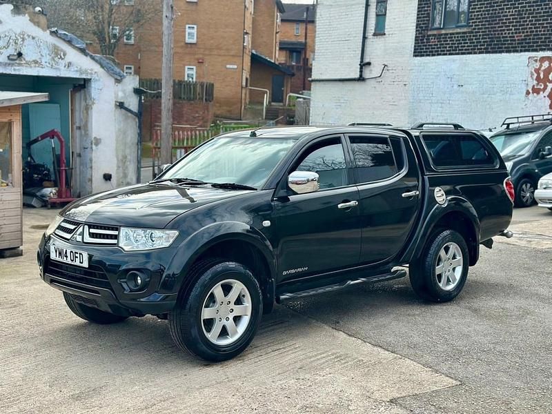Usado Mitsubishi L200 176 HP (129 kW) 2014 Preto Pickup