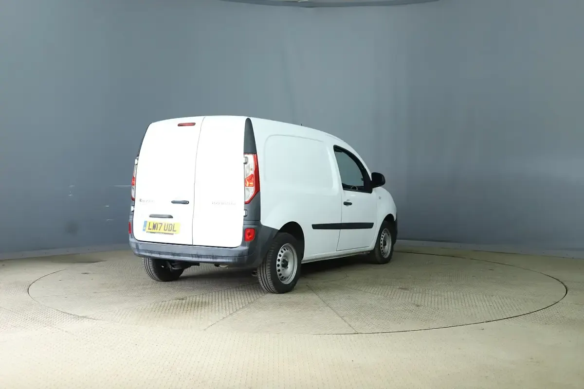 Used Renault Kangoo Business 90 HP (66 kW) 2017 White MPV