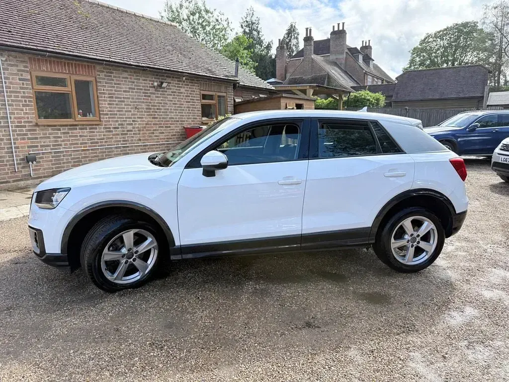 Used Audi Q2 Sport 150 HP (110 kW) 2018 White SUV