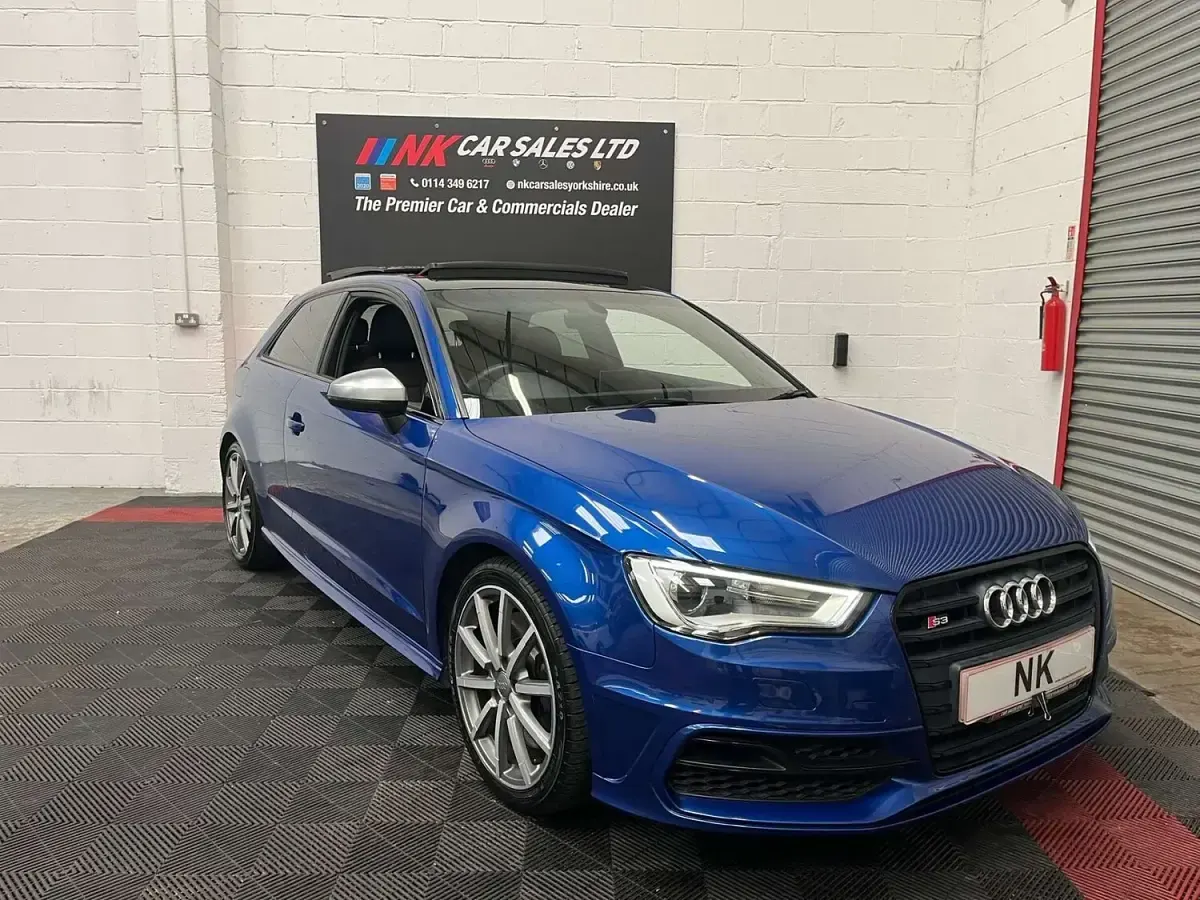Used Audi S3 Sportback Performance 300 HP (220 kW) 2015 Blue Hatchback