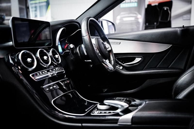 Used Mercedes C220 AMG Line Premium 2019 White Sedan