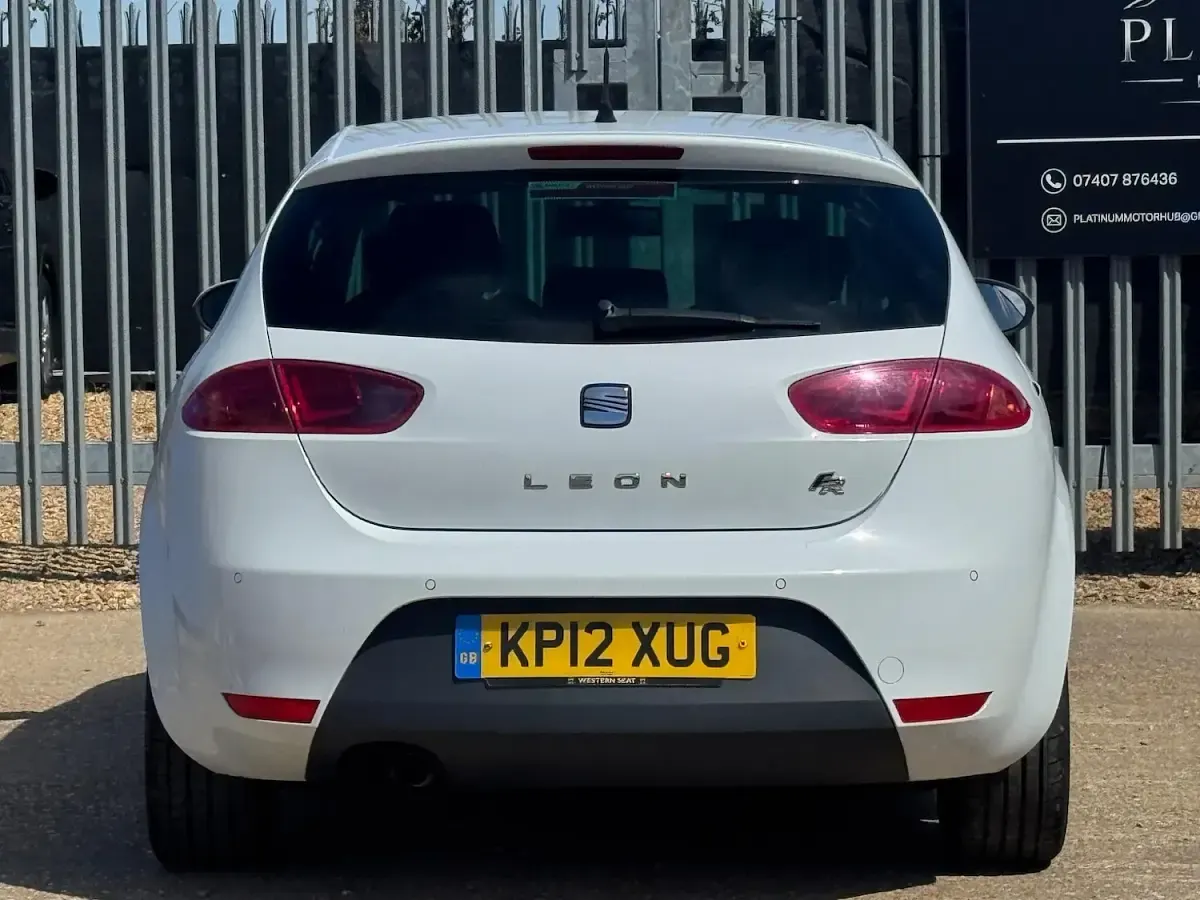Used Seat Leon FR 2012 White Hatchback