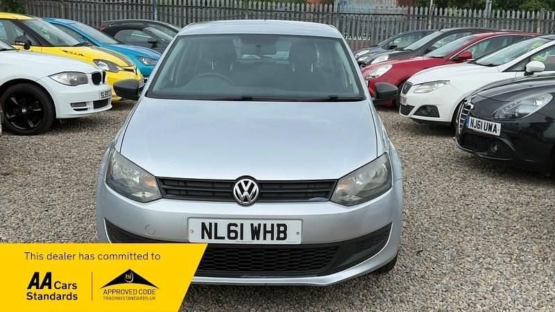 Begagnad VW Polo S 2011 Silver Halvkombi