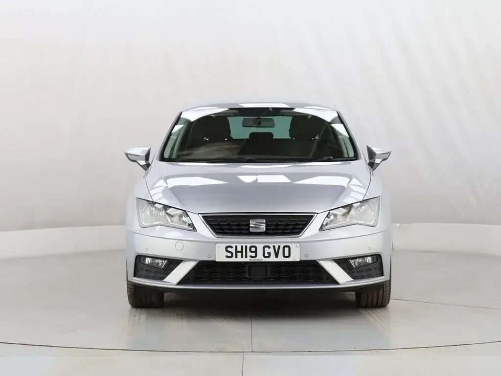 Second-hand Seat Leon SE Dynamic 115 CP (84 kW) 2019 Argintiu Hatchback