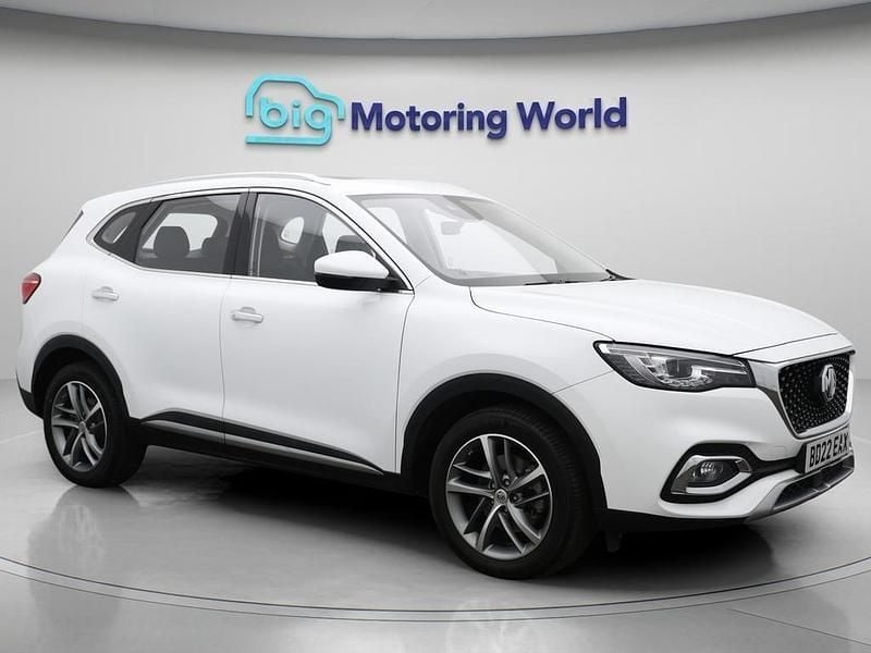 White Used 2022 MG HS Exclusive SUV | £14,000 (Fair price) - Image 1/4