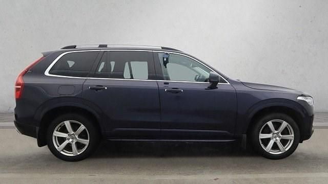 Used Volvo XC90 Momentum 235 HP (172 kW) 2019 Blue SUV
