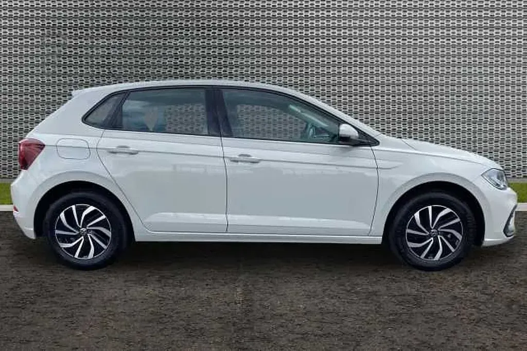 Begagnad VW Polo 80 HK (58 kW) 2023 Halvkombi