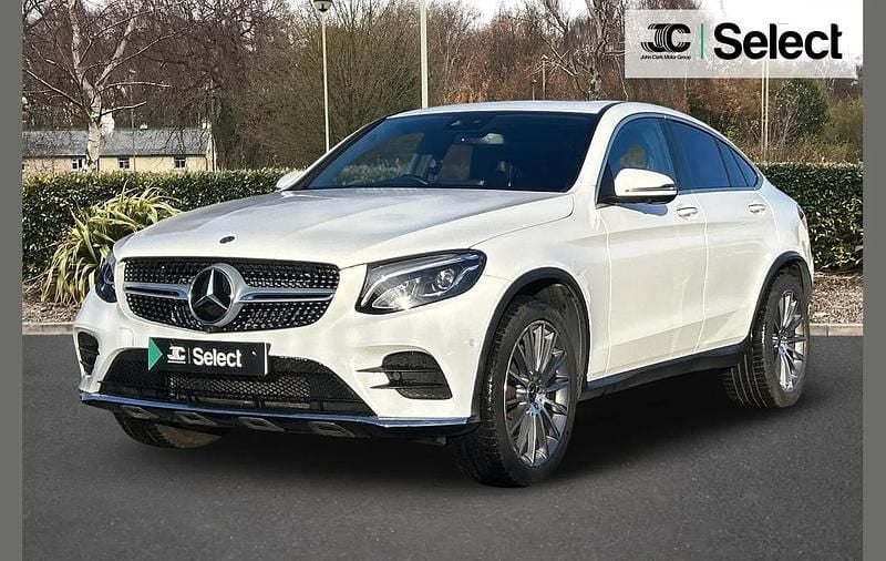 Used Mercedes GLC250 AMG line 200 HP (147 kW) 2018 White Coupe