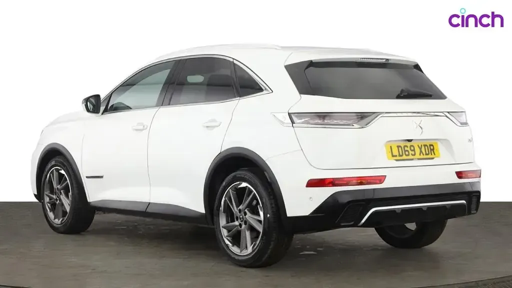 Used DS Automobiles DS7 Crossback Prestige 130 HP (95 kW) 2019 White SUV