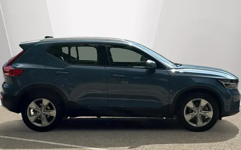 Used Volvo XC40 Core 163 HP (119 kW) 2026 SUV