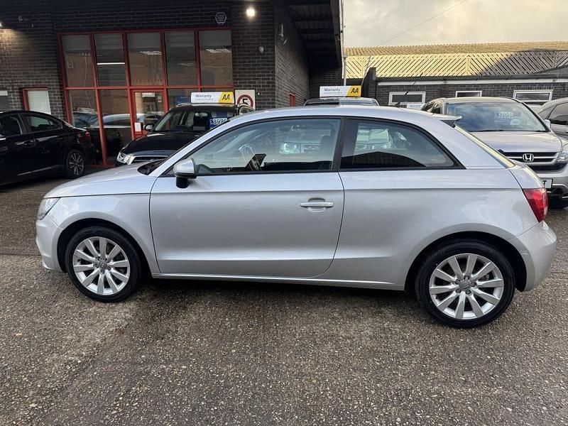 Used Audi A1 Sport 122 HP (89 kW) 2011 Silver Hatchback