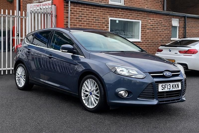Used Ford Focus Zetec 115 HP (84 kW) 2013 Grey Hatchback