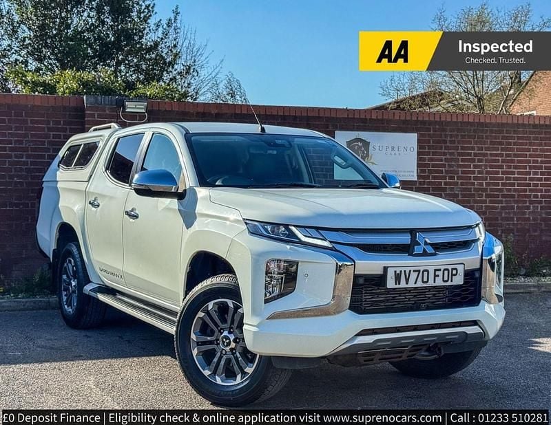 White Used 2020 Mitsubishi L200 Pickup | £17,999 (Good price) - Image 1/3
