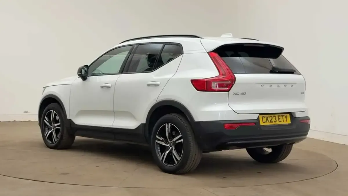 Used Volvo XC40 Plus 194 HP (142 kW) 2023 SUV
