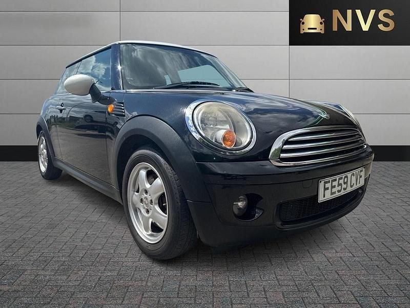 Black Used 2009 Mini Cooper Hatch Hatchback | £1,495 - Image 1/4
