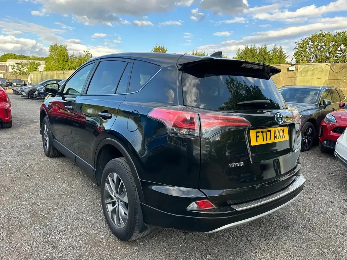 Usado Toyota RAV4 Business Edition 197 HP (144 kW) 2017 Preto SUV