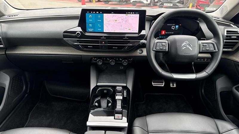 Used Citroën C5 X 222 HP (163 kW) 2025 Red Estate