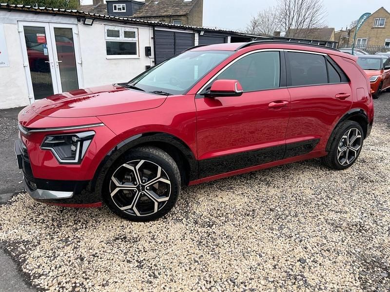 Used Kia Niro 2022 Red SUV