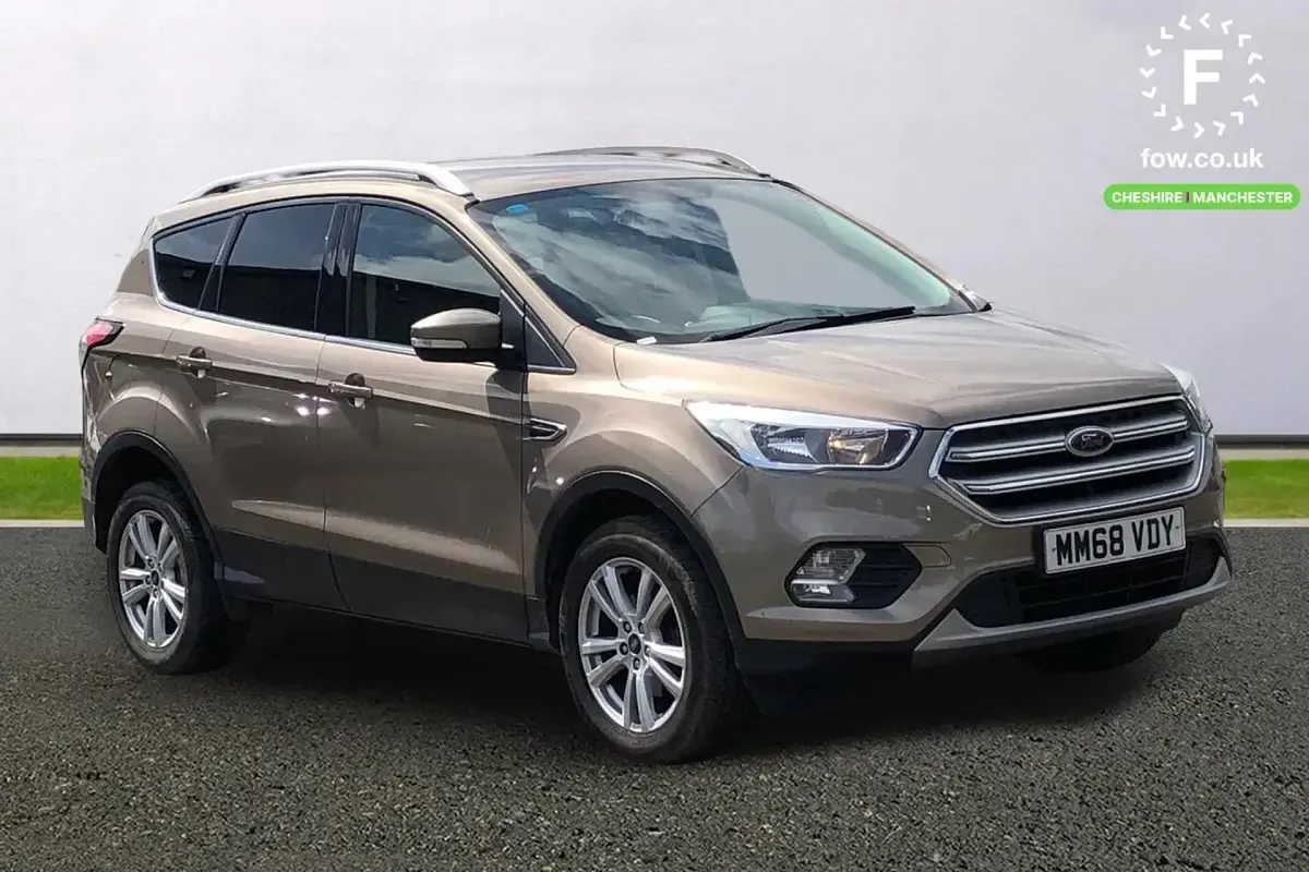 Käytetty Ford Kuga Zetec 120 HP (88 kW) 2018 Katumaasturi
