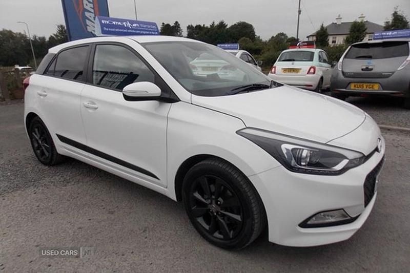 White Used 2016 Hyundai i20 Premium Hatchback | £6,495 (Super price) - Image 1/1