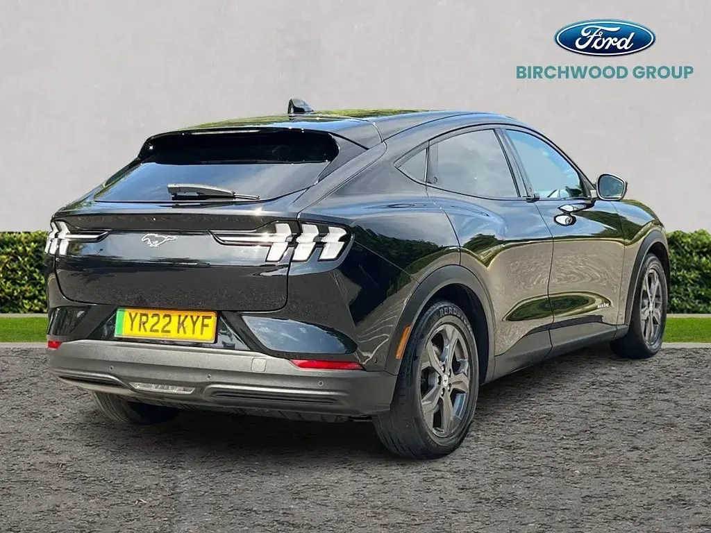 Used Ford Mustang Extended Range 294 HP (216 kW) 2022 Black Estate