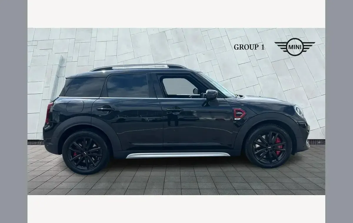 Used Mini John Cooper Works Countryman 301 HP (221 kW) 2024 Black SUV