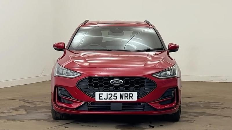 Red Used 2025 Ford Focus ST-Line Estate | £21,445 (Fair price) - Image 1/4