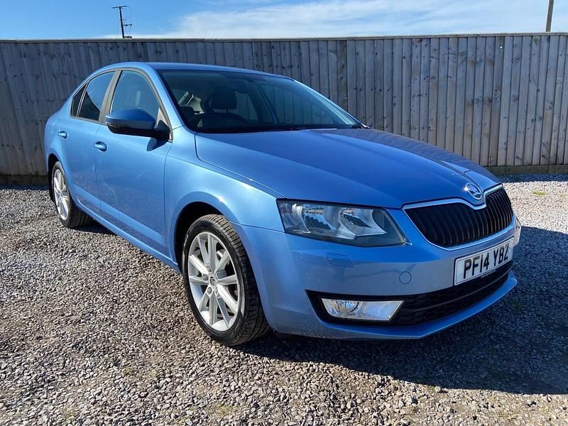 Used Skoda Octavia Elegance 105 HP (77 kW) 2014 Blue Hatchback