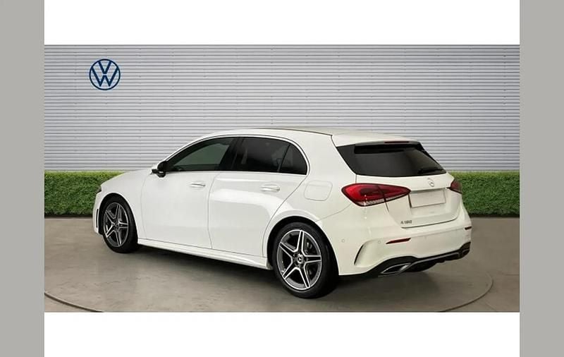 Used Mercedes A180 AMG Line Premium 136 HP (100 kW) 2019 White Hatchback