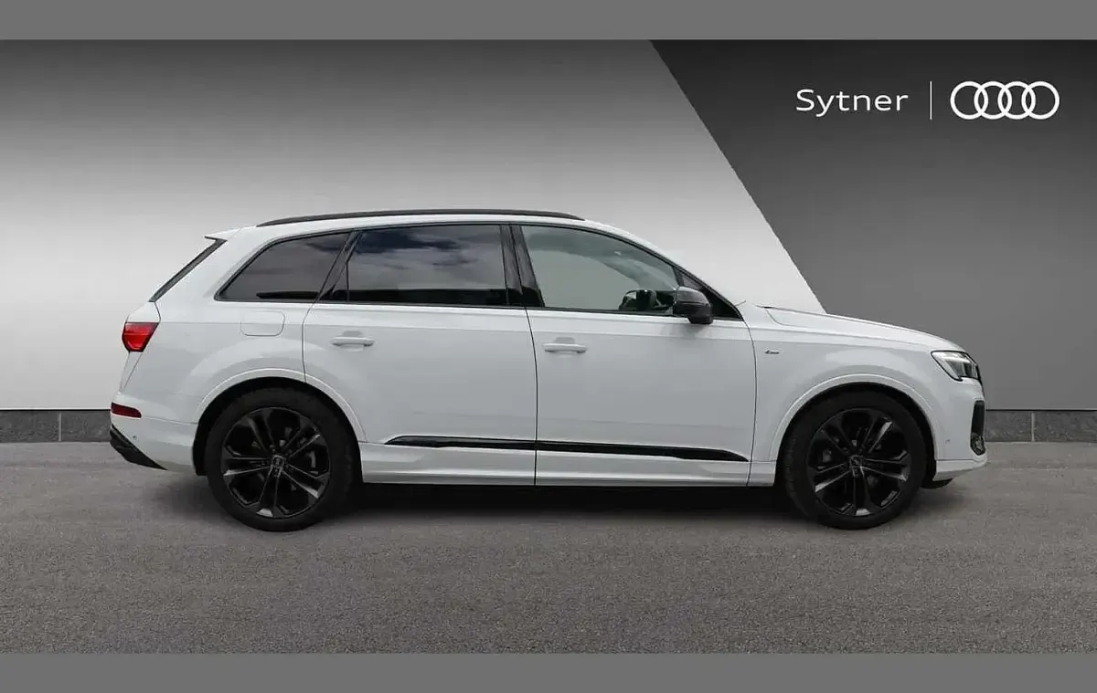 Used Audi Q7 Black Edition 340 HP (250 kW) 2025 White SUV