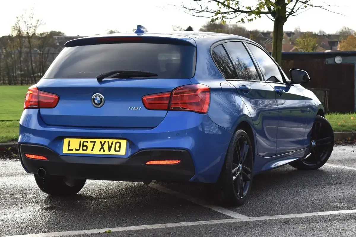 Used BMW 118 M Sport 136 HP (100 kW) 2017 Blue Hatchback