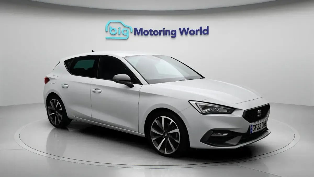 Begagnad Seat Leon FR Sport 131 HK (96 kW) 2022 Halvkombi