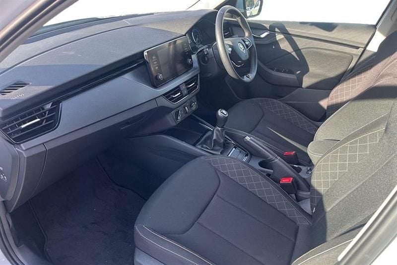 Used Skoda Kamiq SE 150 HP (110 kW) 2023 White SUV