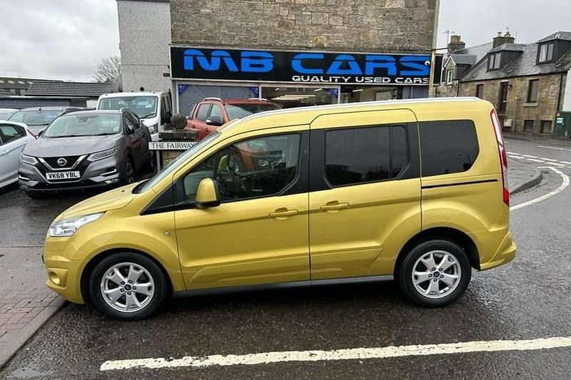 Used 2016 Ford Tourneo Connect Titanium MPV | £7,995 (Good price) - Image 1/1