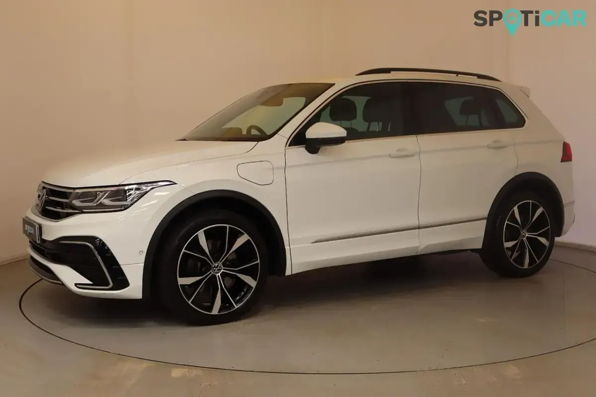 Used VW Tiguan R-line 242 HP (177 kW) 2023 White SUV
