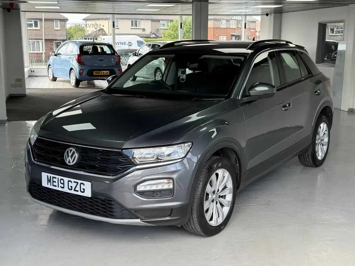 Used VW T-Roc SE 115 HP (84 kW) 2019 Grey SUV