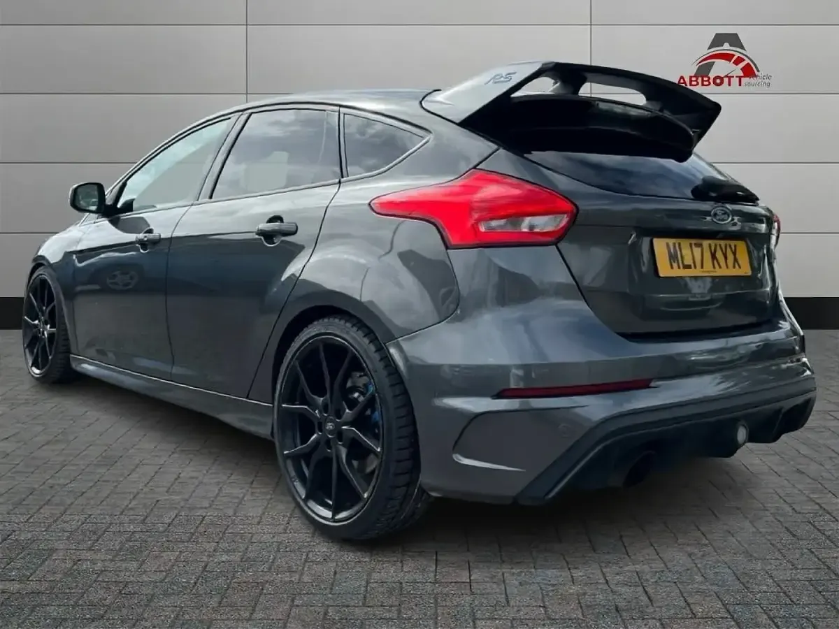 Used Ford Focus RS 350 HP (257 kW) 2017 Grey Hatchback