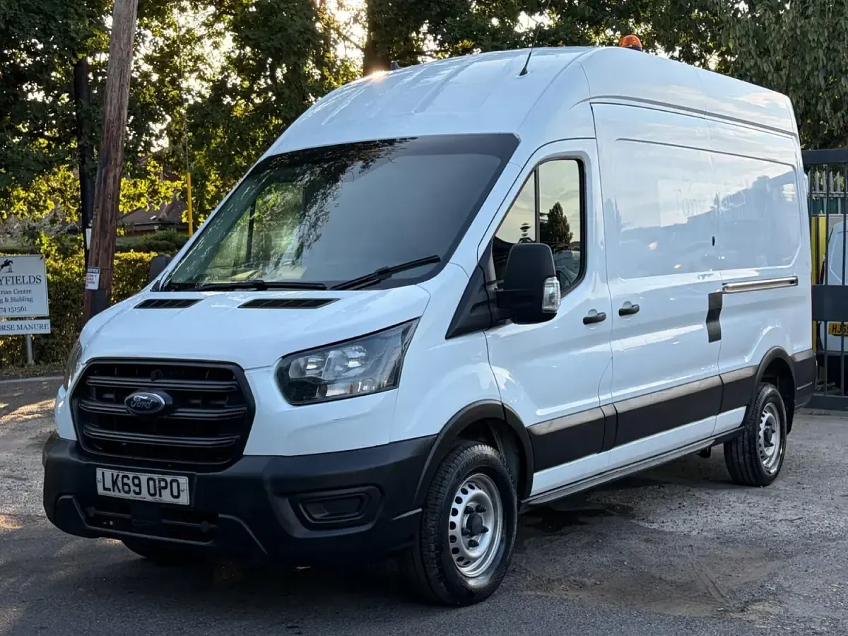 Used Ford Transit 130 HP (95 kW) 2019 White Van