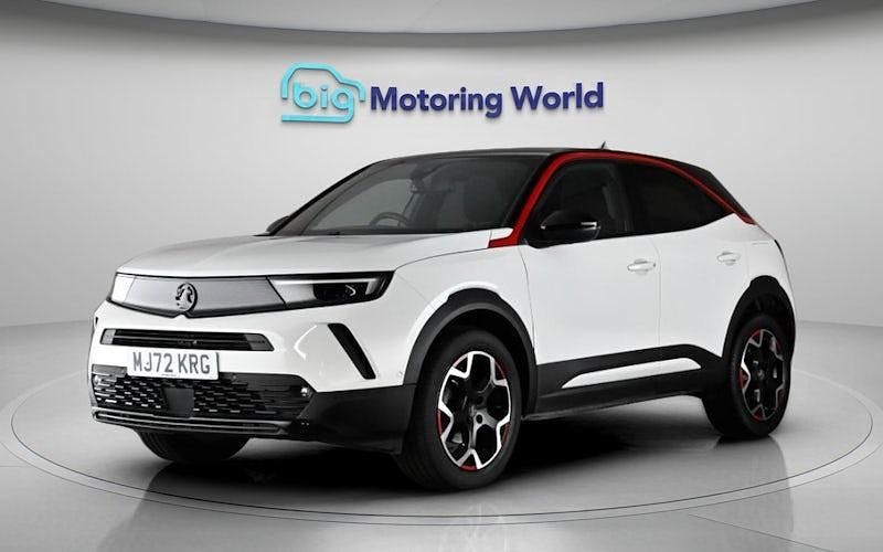 Used Vauxhall Mokka GS Line 131 HP (96 kW) 2022 White SUV
