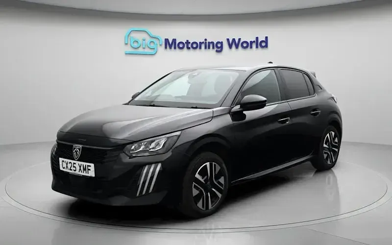 Used Peugeot 208 Allure 102 HP (75 kW) 2025 Black Hatchback