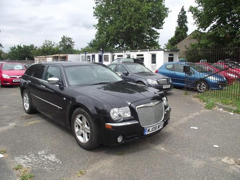 Black Used 2008 Chrysler 300C Estate | £4,495 - Image 1/4