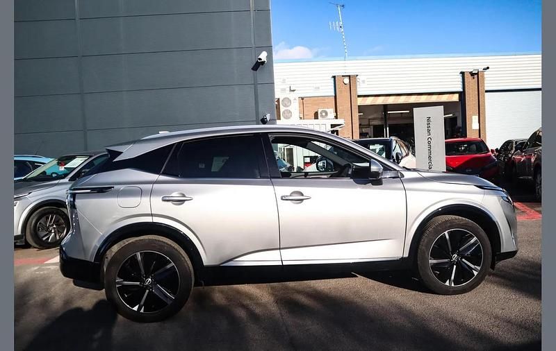 Used Nissan Qashqai Tekna 155 HP (114 kW) 2024 Silver SUV