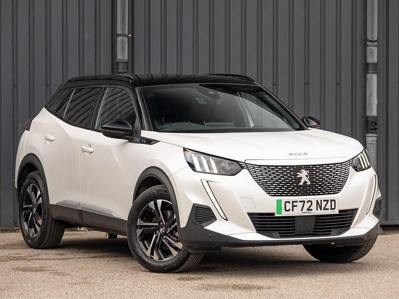 Used Peugeot e-2008 GTi 100 kW (136 HP) 2023 White SUV